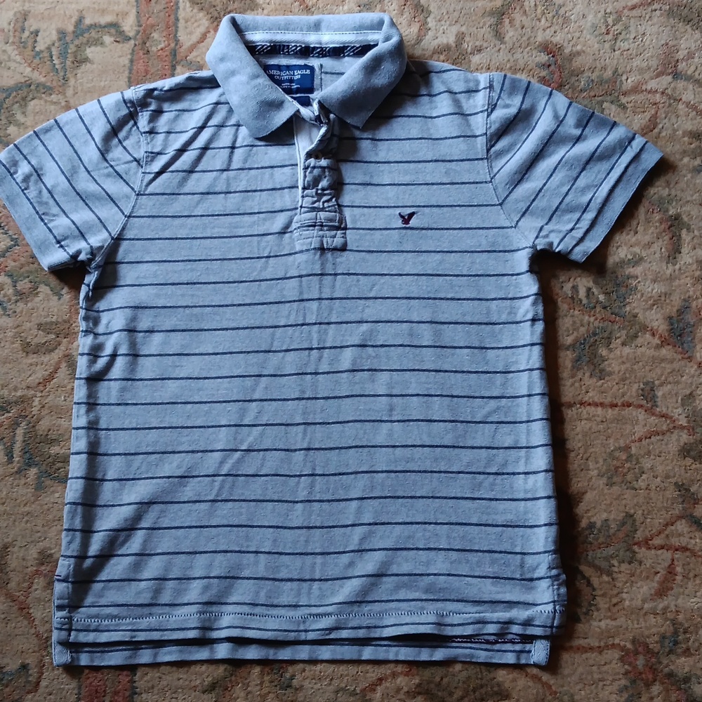 American Eagle Outfitters gray polo shirt Size M